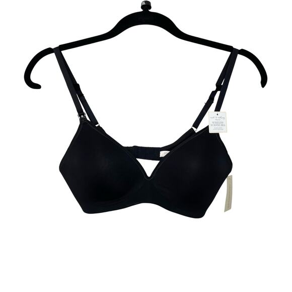 On Gossamer Next to Nothing Microfiber Wireless Nursing Bra Black Size 34B NWT - Picture 2 of 6